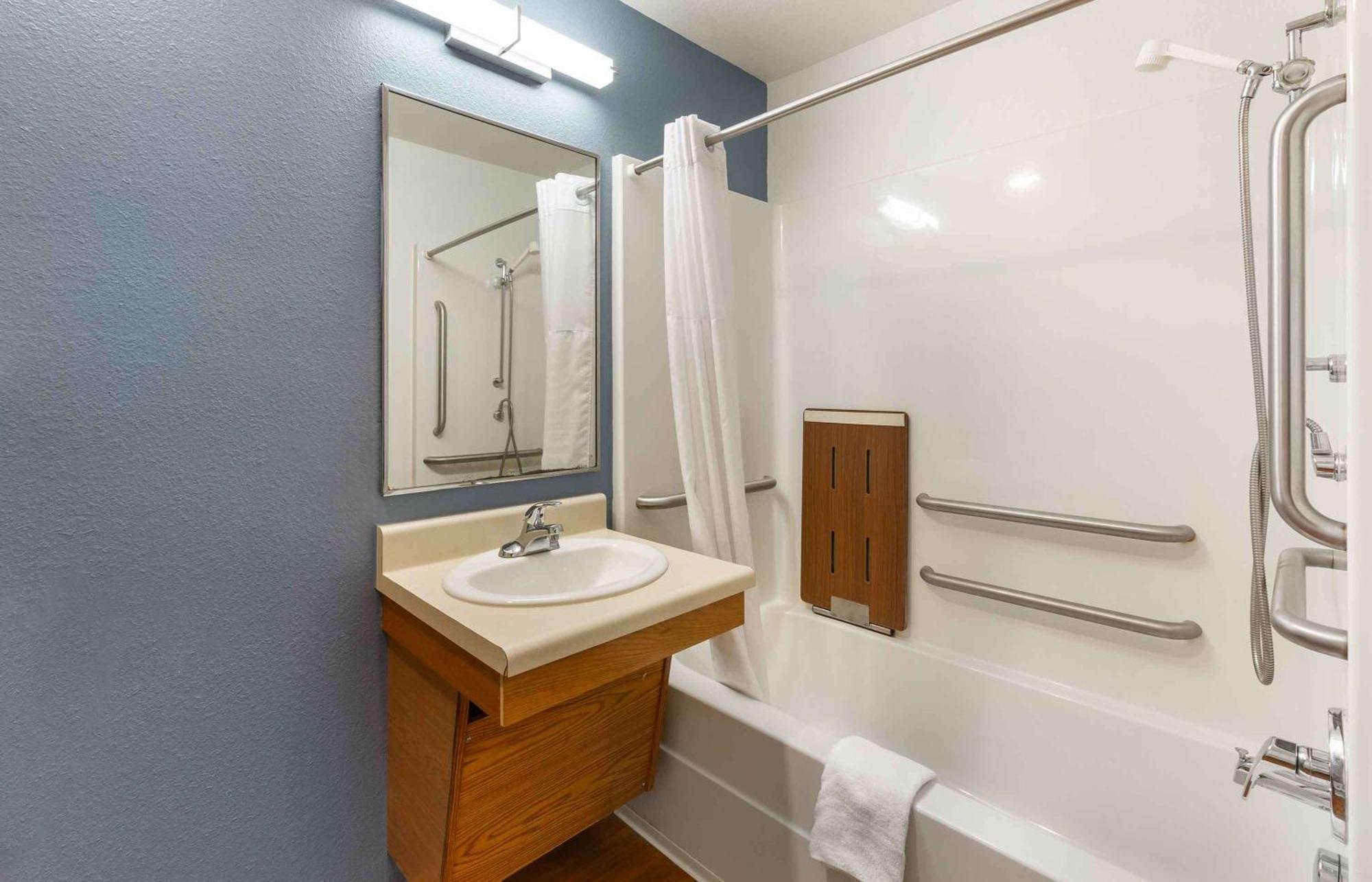 Extended Stay America Select Suites - Akron - South Portage Lakes Ngoại thất bức ảnh