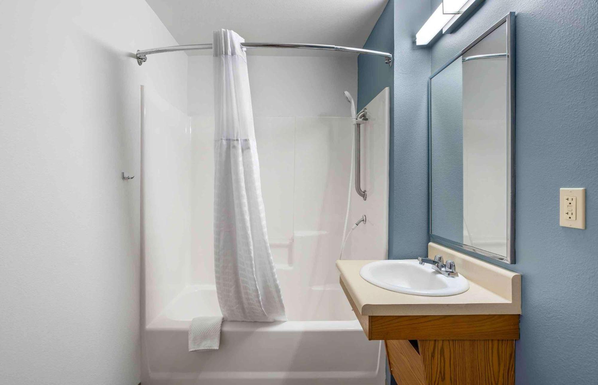 Extended Stay America Select Suites - Akron - South Portage Lakes Ngoại thất bức ảnh